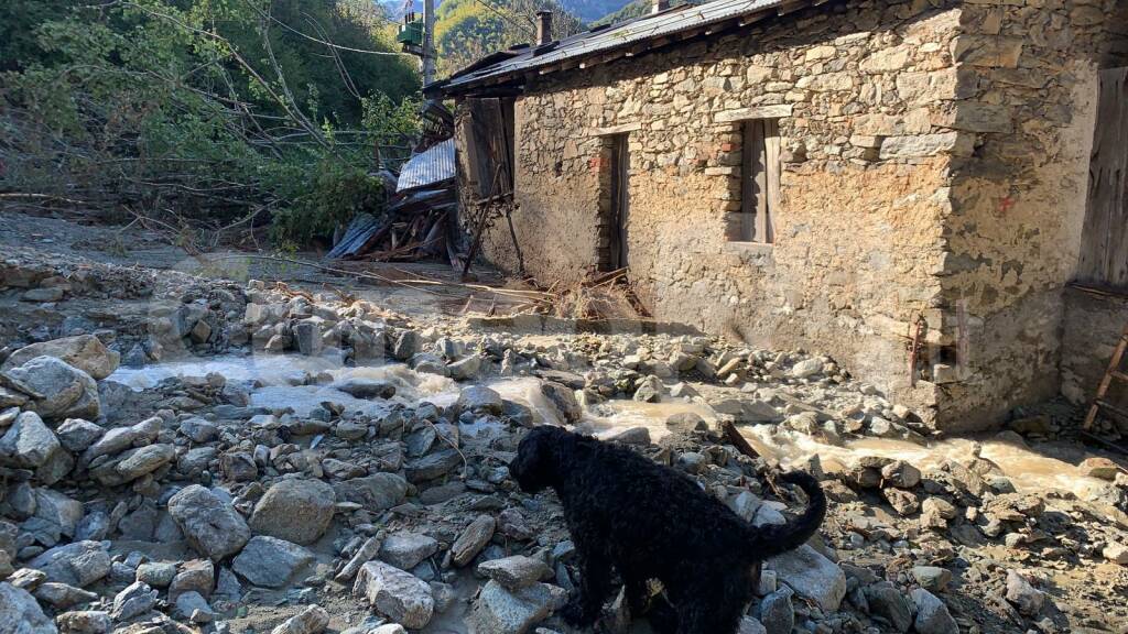 Pamparato senza acqua e luce: isolato il paese di Valcasotto
