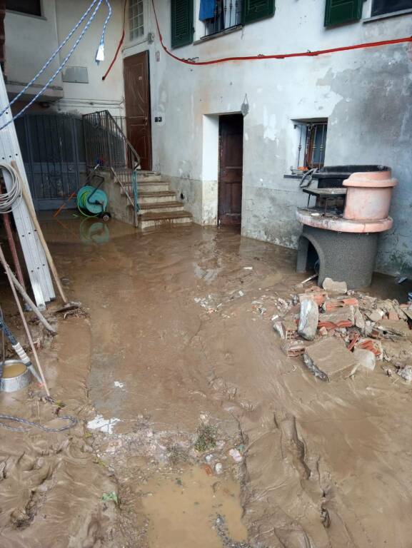 Carrù, il Tanaro fa danni in frazione Reculata: residenti evacuati alle 3 di notte