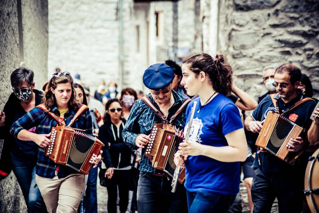 L’Uvernada ritorna a Saluzzo portando con sè le vallate e la musica della tradizione