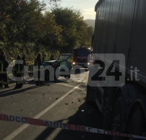 Scontro mortale tra auto e camion a San Michele Mondovì: deceduto un 72enne