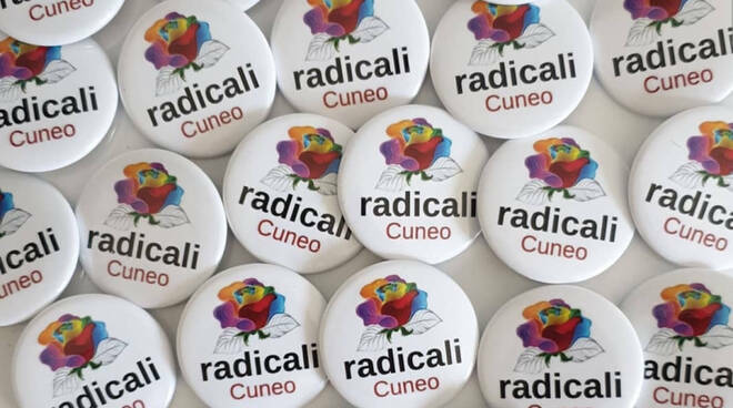 Radicali Cuneo: una petizione per spostarsi tra comuni per incontrare affetti stabili
