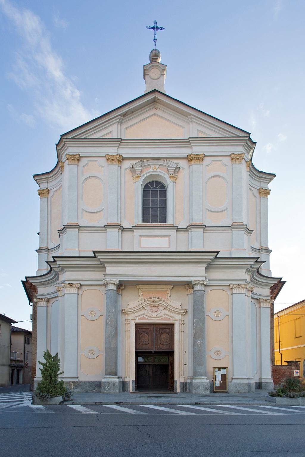 Centallo, la Santa Messa della domenica alle 18 torna in diretta Facebook ed Instagram