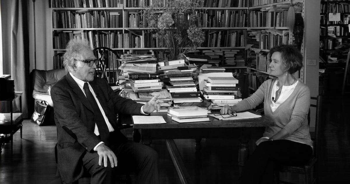Stasera il documentario inedito di Cesare Pavese in dialogo con Carlo Ginzburg al Salone del Libro