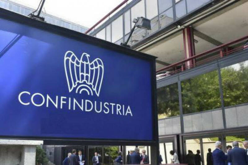 Confindustria Cuneo celebra il primo maggio festeggiando i suoi lavoratori