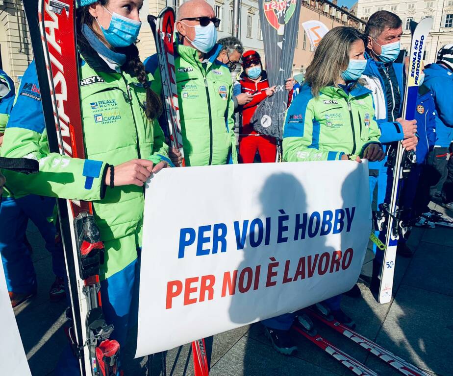Cirio: “duemila euro a ogni maestro di sci”