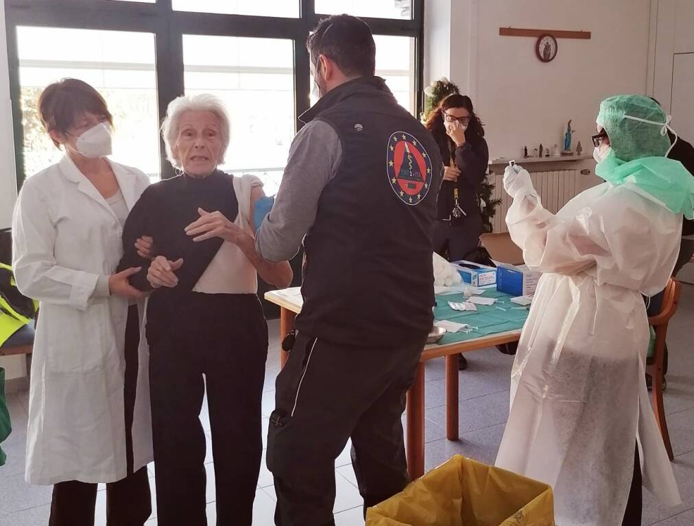 Pochi vaccini in Piemonte, slitta al 6 febbraio il “V-Day” per gli over 80