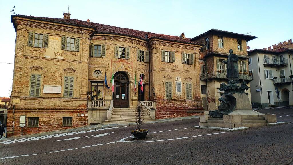 Bra, l’Ufficio Tributi chiude per i lavori a Palazzo Garrone