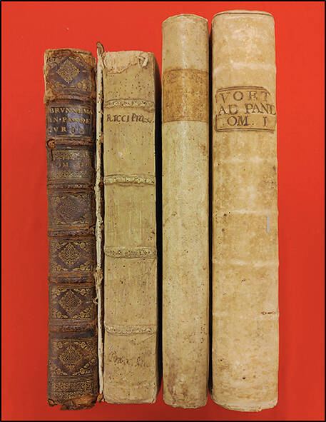 Restituiti quattro preziosi volumi antichi alla Biblioteca Diocesana di Alba