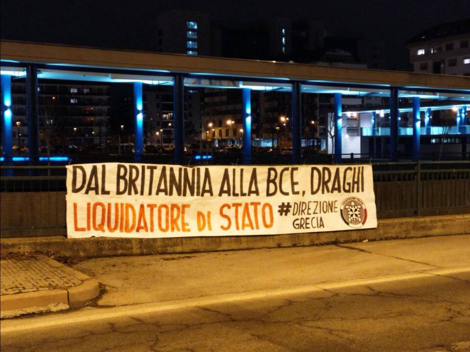 “Liquidatore di stato”: a Cuneo e Alba striscioni di CasaPound contro Mario Draghi