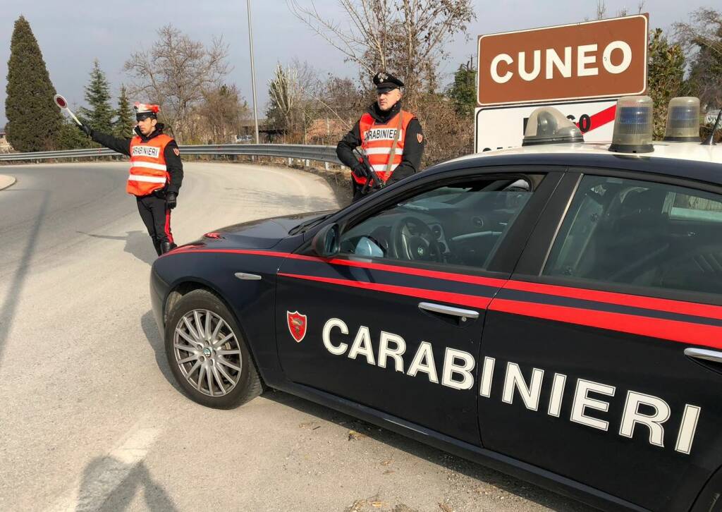 Carabinieri Cuneo, cinque custodie cautelari per i membri di un’organizzazione specializzata in furti