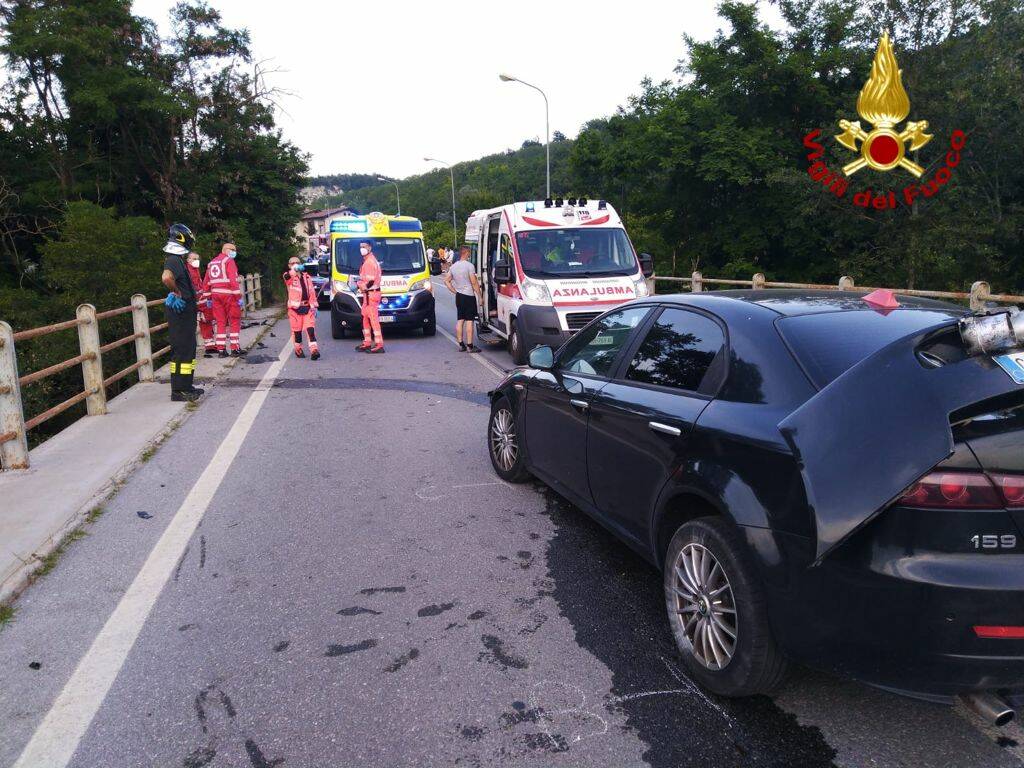 Bastia Mondovì, 3 mezzi coinvolti in un incidente sulla SP12