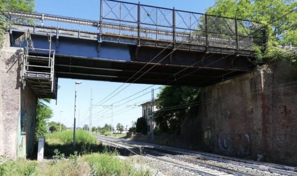 Linea ferroviaria Torino-Savona: saranno sostituiti i cavalcaferrovia a Trinità e Magliano Alpi