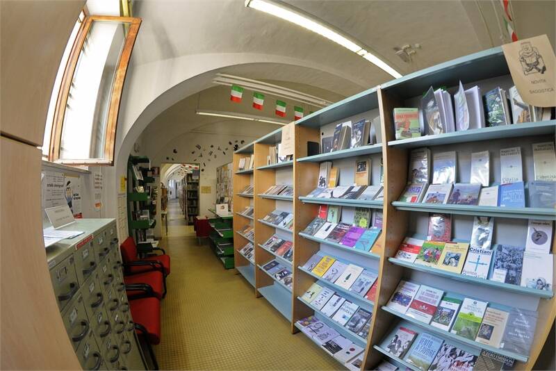 “Sconcertati, stupiti e arrabbiati per l’imminente morte della biblioteca di Savigliano”