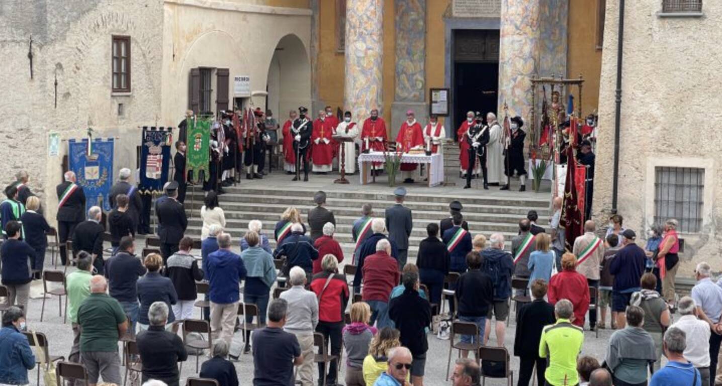 Tanta gente alla festa patronale al santuario di Castelmagno