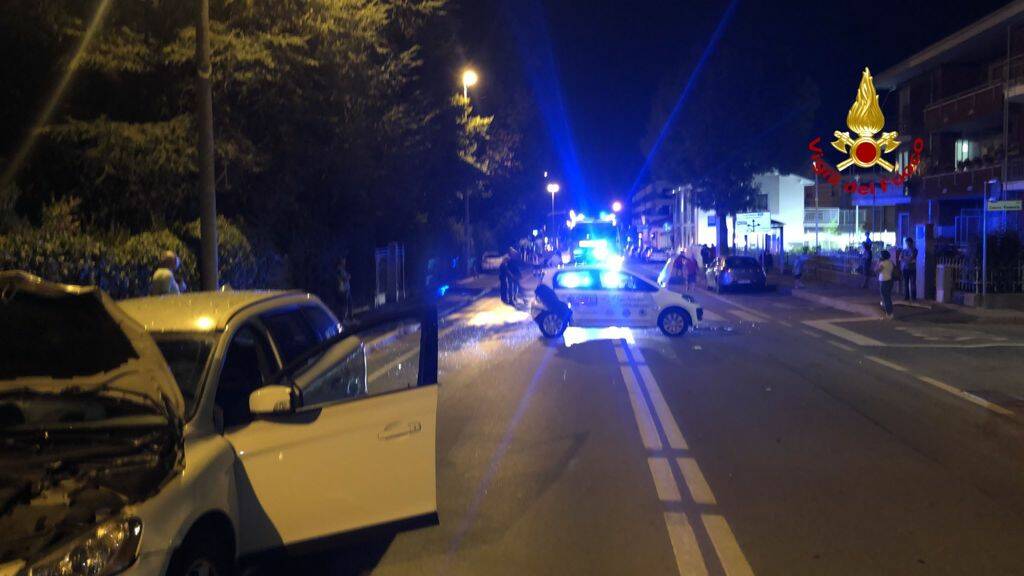 Cuneo, 4 vetture coinvolte in un incidente in corso Francia