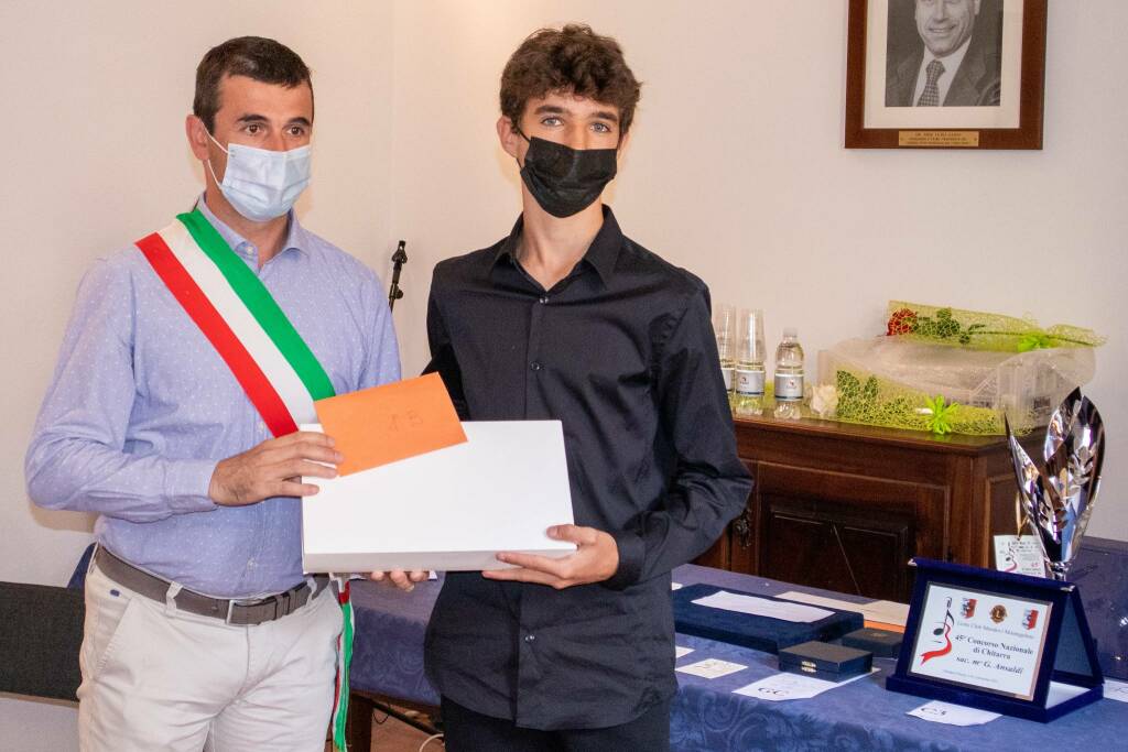 Il borgarino Nicolò Bertano vince il primo premio al 45° Concorso Nazionale di Chitarra “Sac.M°G.Ansaldi”