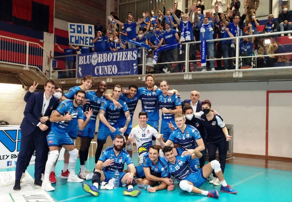 Cuneo Volley stravince il derby con Mondovì e vola in classifica