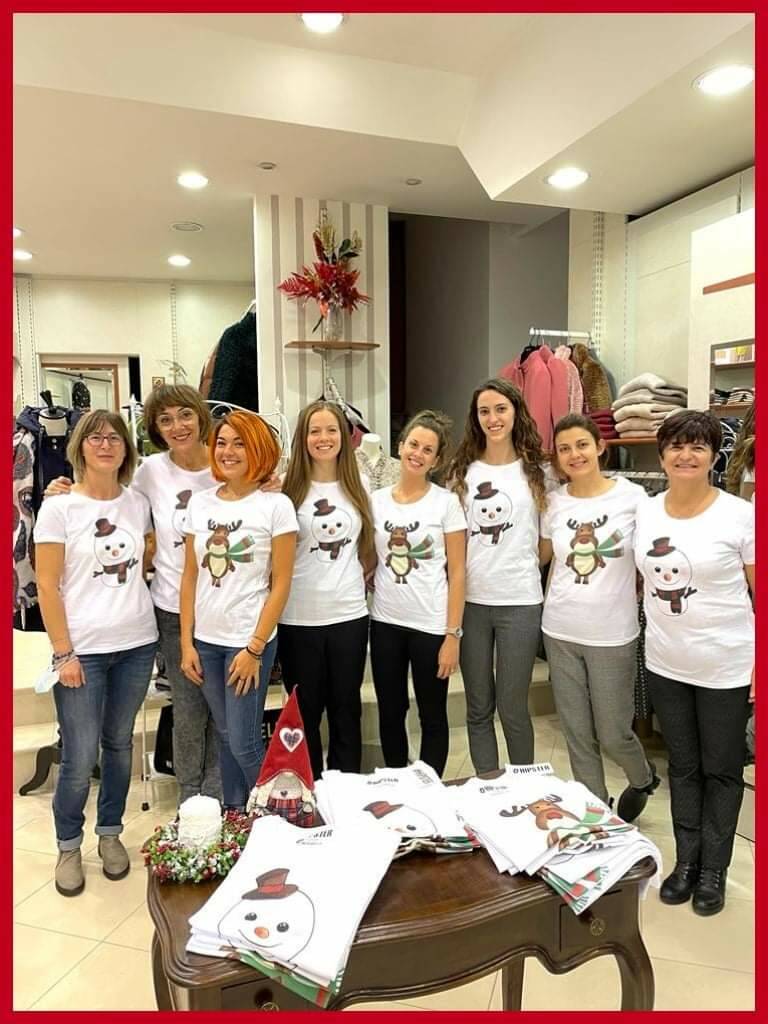 Busca, il ricavato delle “magliette natalizie” per la gita dei bimbi dell’asilo Don Becchis