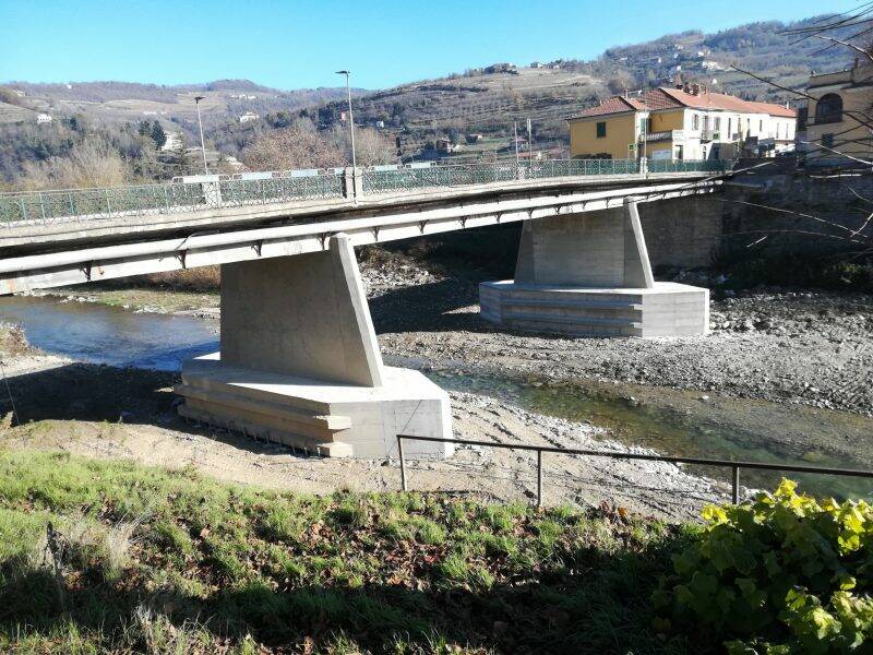Senso unico alternato per lavori sulla provinciale 429 al bivio di Pezzolo Valle Uzzone-Todocco