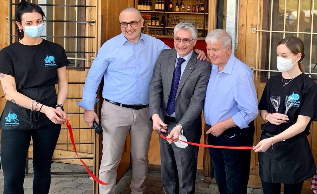 Alba, grande partecipazione all’inaugurazione dell’Osteria Sociale Montebellina