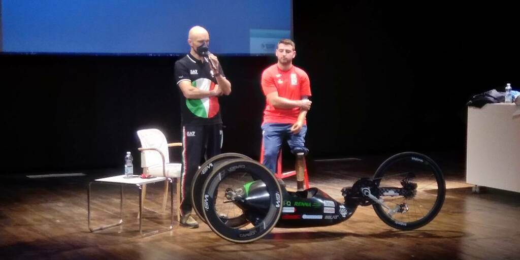 Saluzzo, l’oro paralimpico Diego Colombari si racconta agli studenti