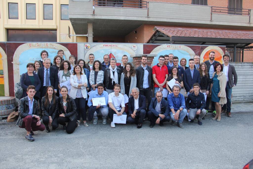 “Progettare e lavorare in sicurezza”: gli studenti vincitori del concorso della Scuola Edile di Cuneo