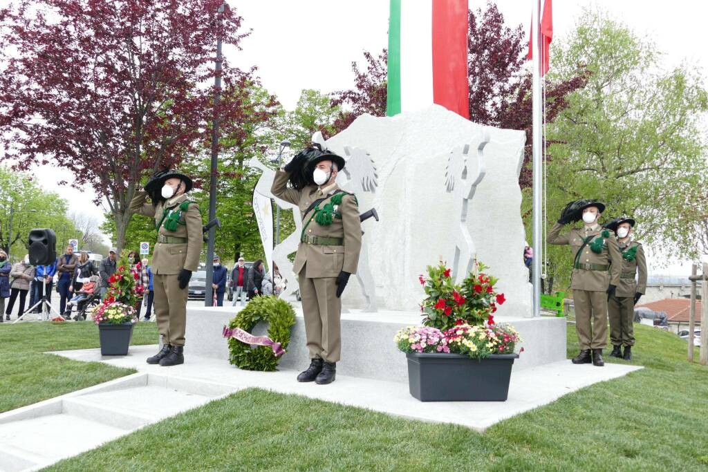 A Cuneo inaugurato il “Monumento al Bersagliere”: tutto pronto per il Raduno Nazionale