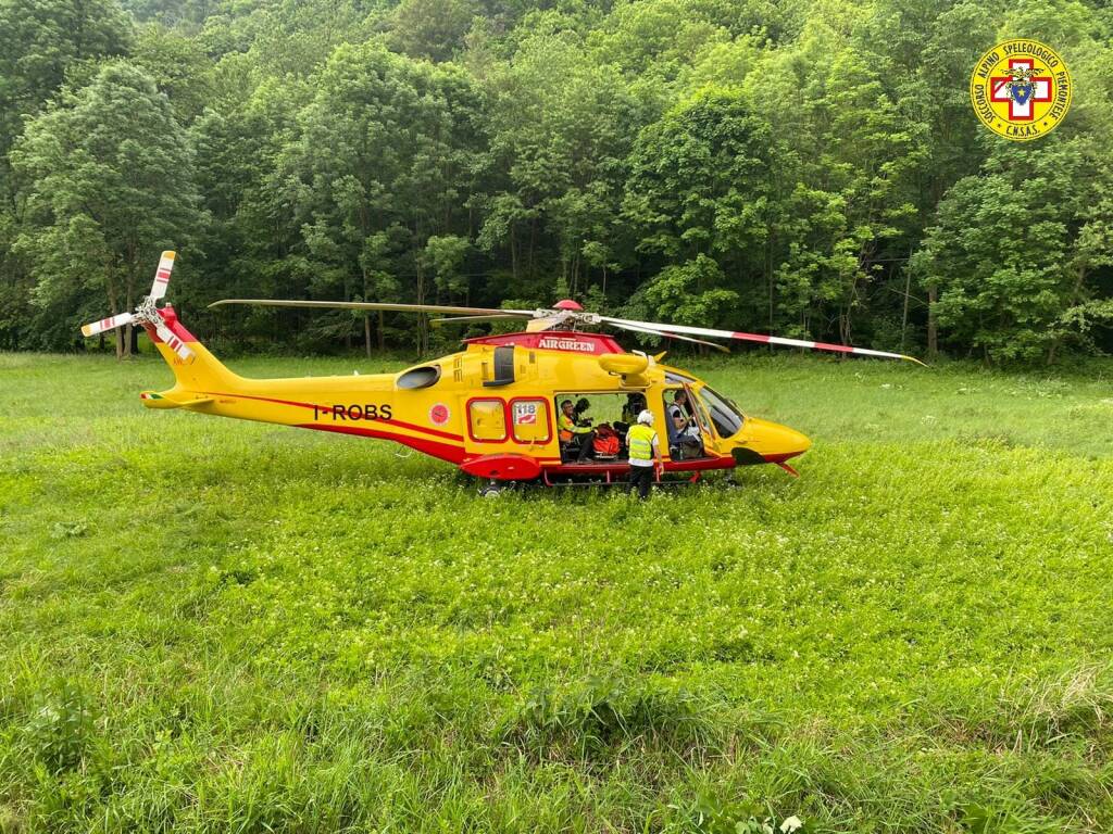 Cade in mountain bike a Chiusa Pesio in località Olocco: donna in ospedale in codice giallo
