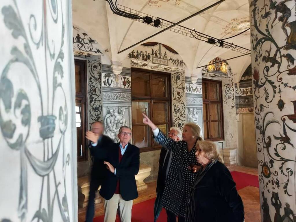La principessa Maria Gabriella di Savoia in visita ai Castelli Tapparelli d’Azeglio di Lagnasco