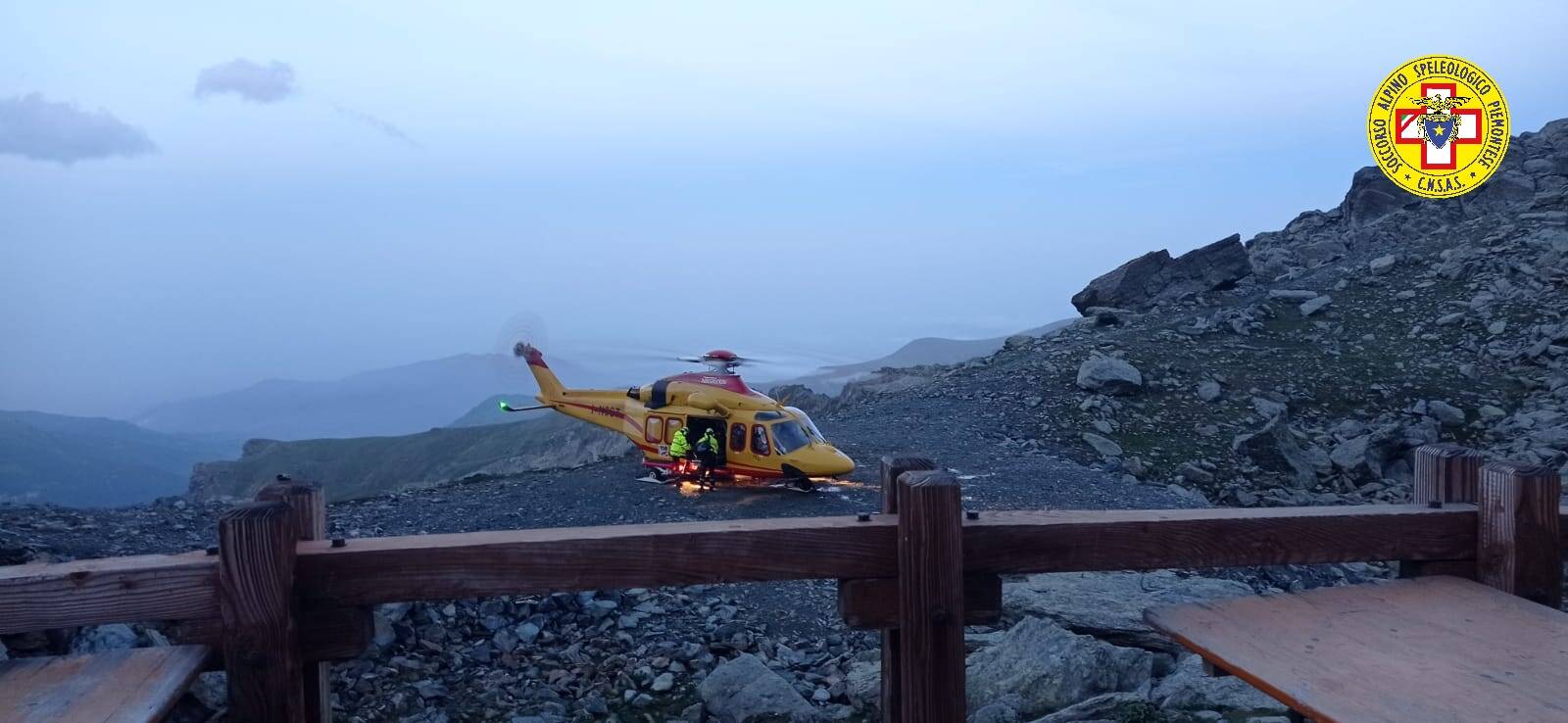 Primo soccorso dell’elicottero in notturna al Rifugio Quintino Sella