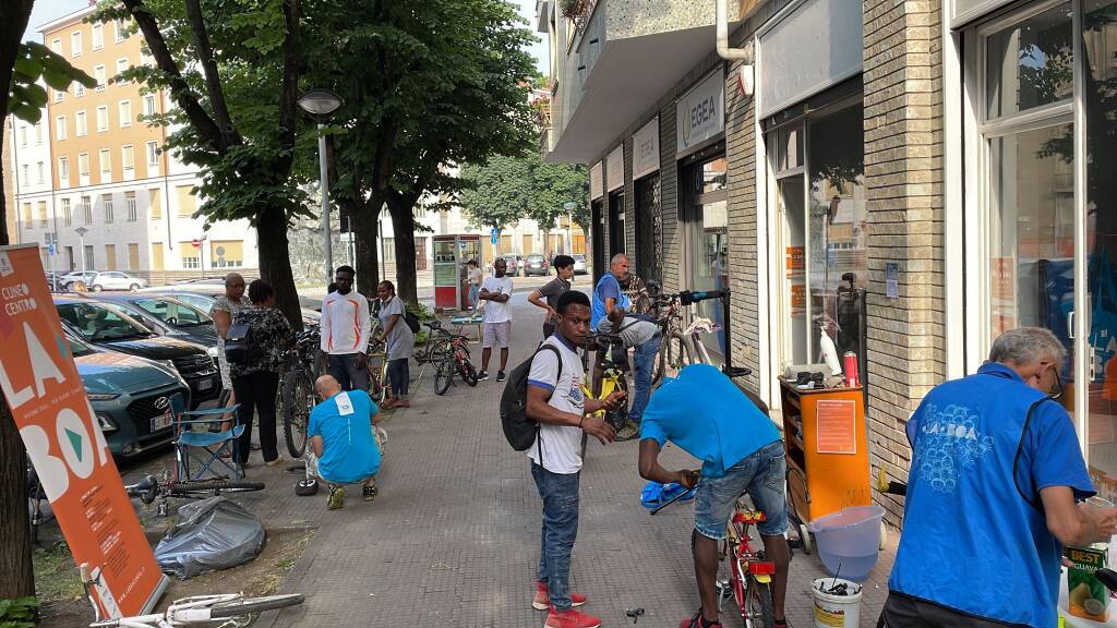 A Cuneo si cercano bici a cui ridare nuova vita e volontari che diano una mano