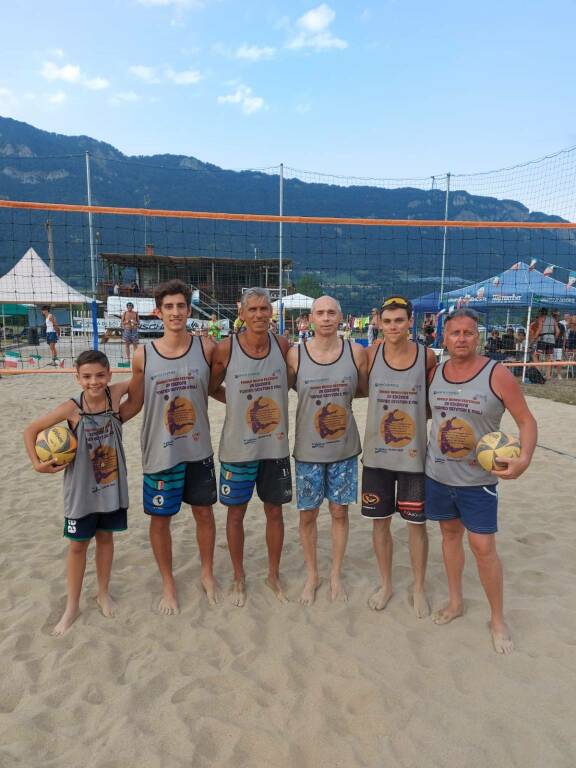Un successo la 12ema edizione del “FESTIONA FAMILY BEACH _torneo di beach Volley Genitori e Figli”