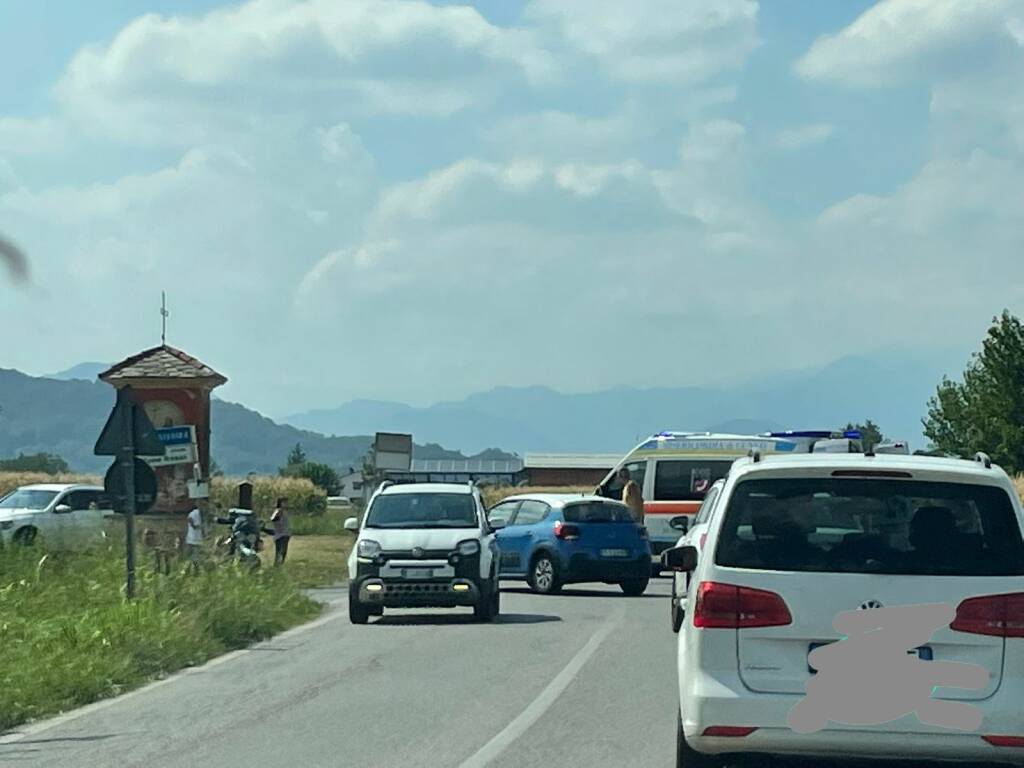 Incidente tra auto in via Peveragno a Boves