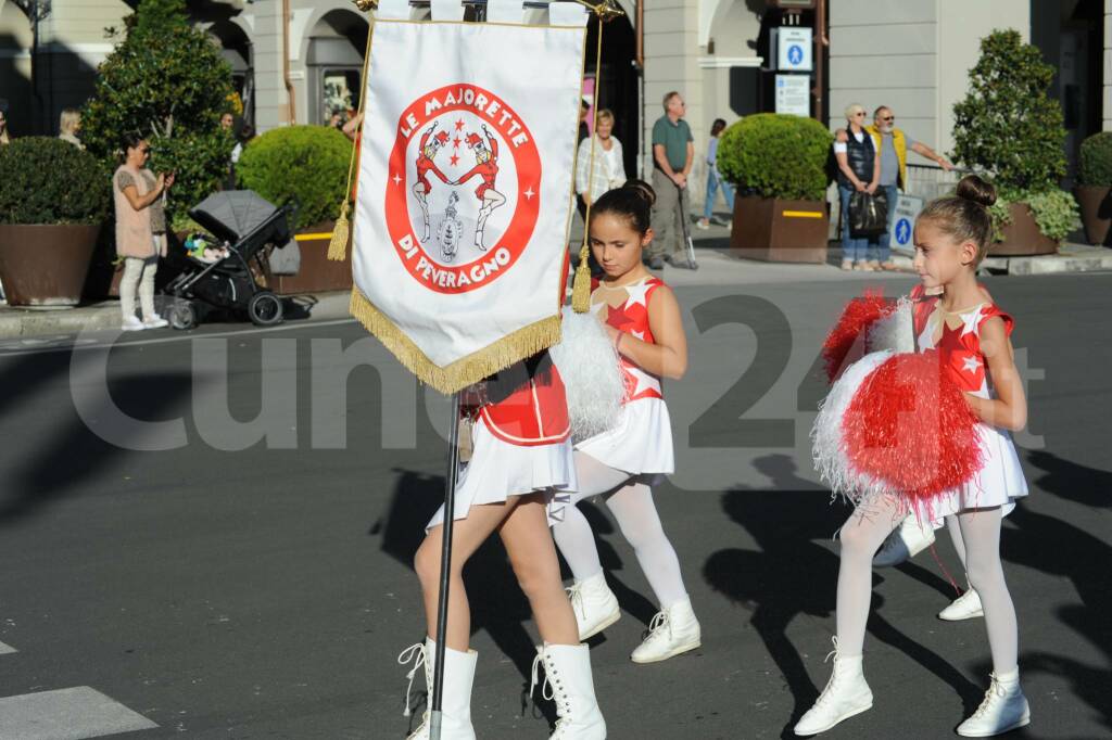 A Cuneo è iniziato l&#8217;Oktoberfest: le immagini della sfilata e dell&#8217;inaugurazione