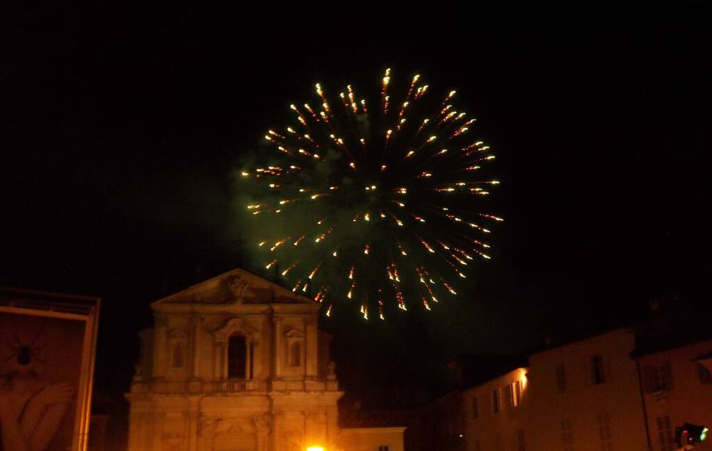 A Mondovì tornano i “Feu’ d’la Madòna” che accendono la Notte Bianca