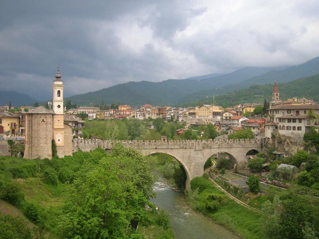 Dronero celebra il 45°anniversario del gemellaggio con Castelnuovo Garfagnana