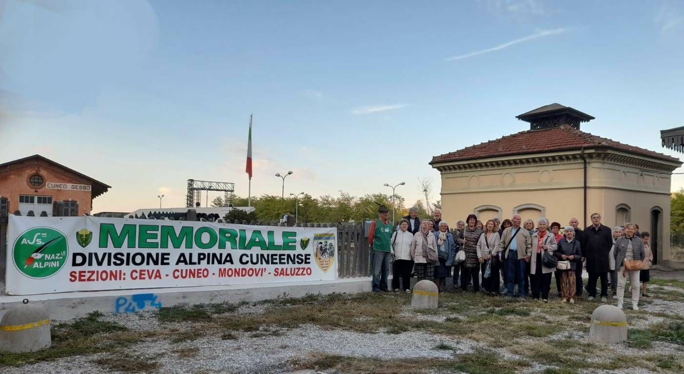 Cuneo, Società Artisti ed Operai in visita al Memoriale