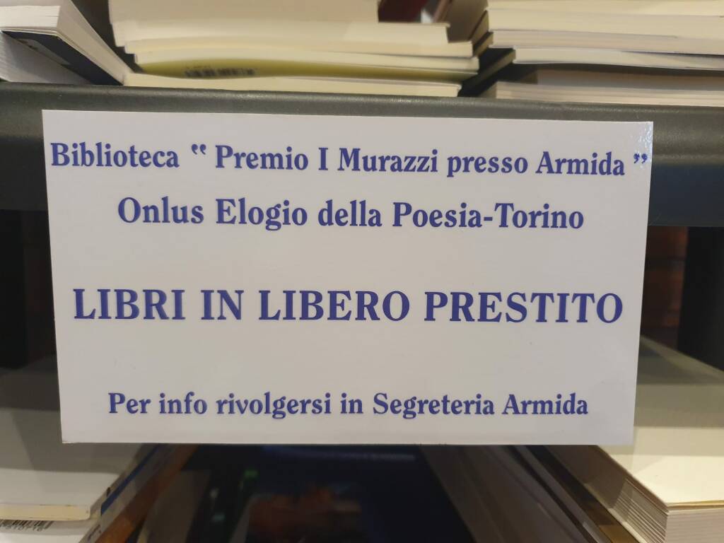 Il buschese Eros Pessina inaugura la biblioteca “I Murazzi” presso il Circolo Canottieri Armida