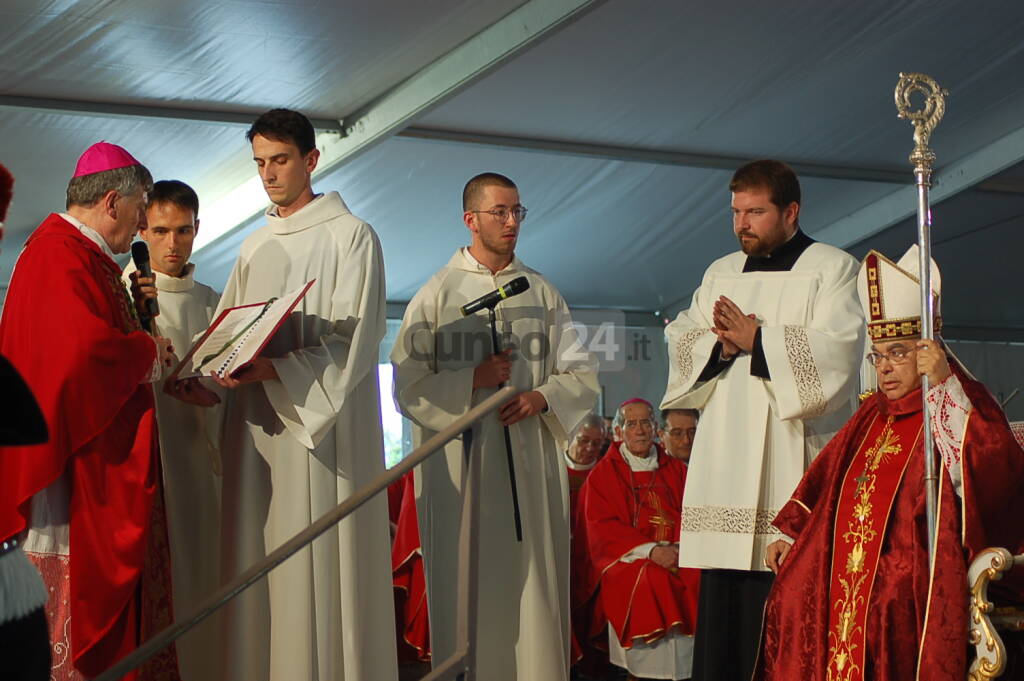 Boves, la beatificazione di Don Giuseppe Bernardi e Don Mario Ghibaudo