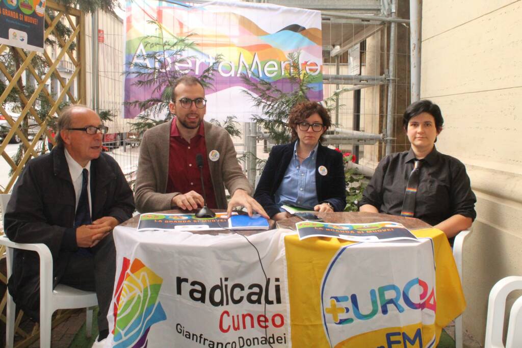 Impagno dei Radicali per carriere alias in scuole: “in provincia di Cuneo nessuno le ha mai attivate”