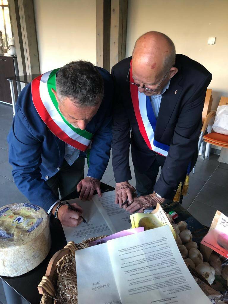 Una delegazione del Comune di Monterosso Grana in trasferta in Francia