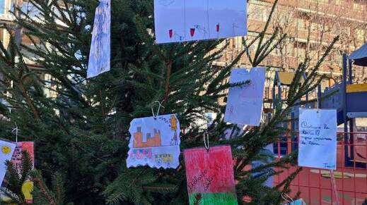 Cuneo Centro ringrazia comune e volontari per l’albero di Natale di quartiere