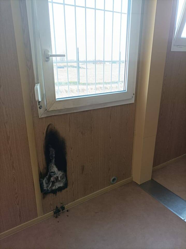 Incendio in aula a Costigliole Saluzzo, la situazione è sotto controllo
