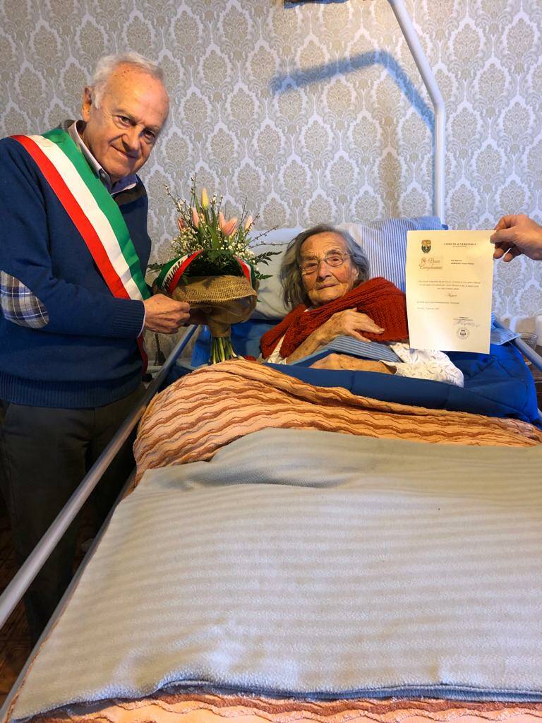 A Verzuolo si festeggiano i 105 anni della signora Teresa Antonia Ghibaudo