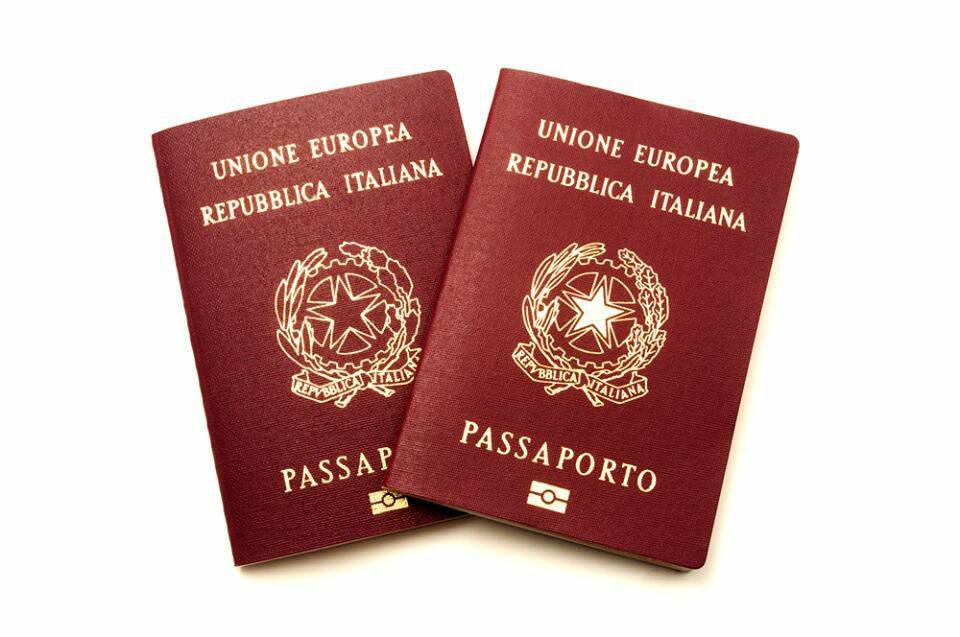Quasi 22 mila i passaporti rilasciati nel 2022, ma molti si lamentano