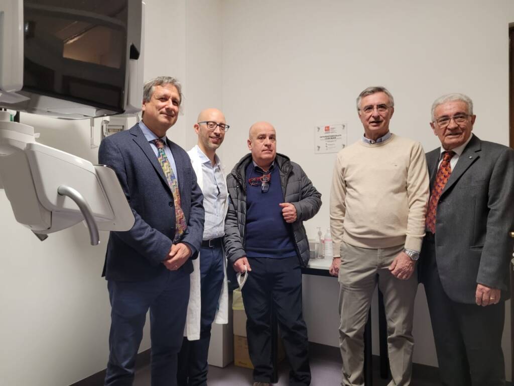 Nuovo ortopantomografo alla Radiologia di Savigliano. Il primario: “Apparecchiatura indispensabile”