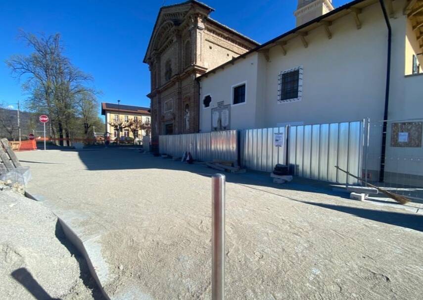 Busca, verso la conclusione la costruzione del sagrato della Chiesa di frazione Castelletto