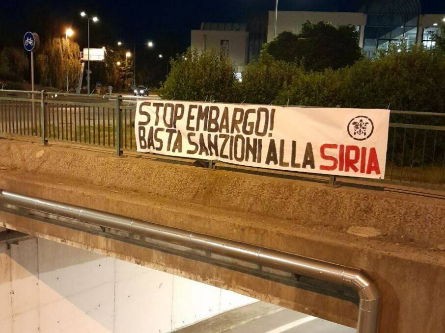 “Stop embargo, basta sanzioni alla Siria”: a Cuneo e nel Roero striscioni di CasaPound