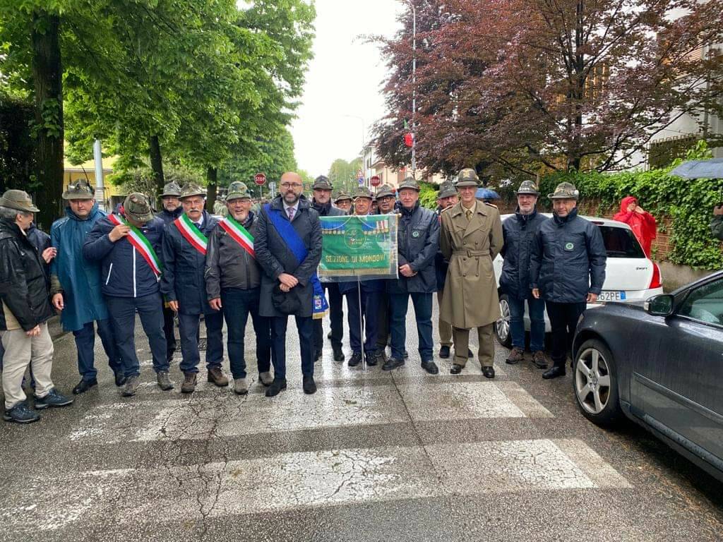 Adunata Alpini Udine 2023 &#8211; le foto scattate dai Cuneesi