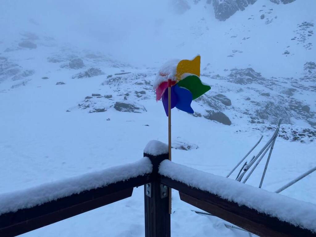 Quasi 10 cm di neve al Rifugio Remondino